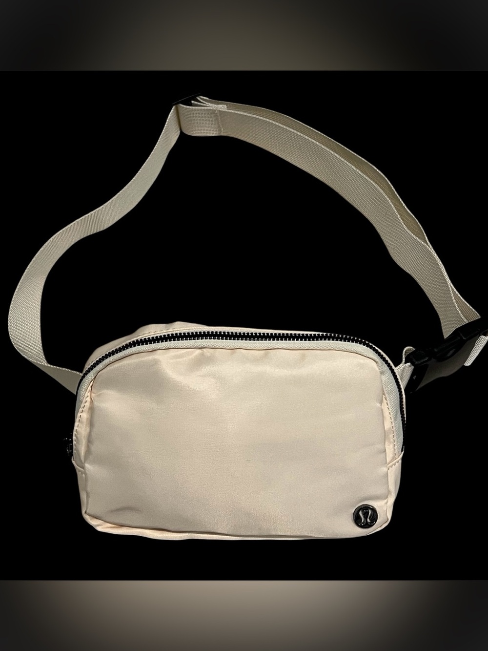 lululemon athletica Cream Waist Belt Bag